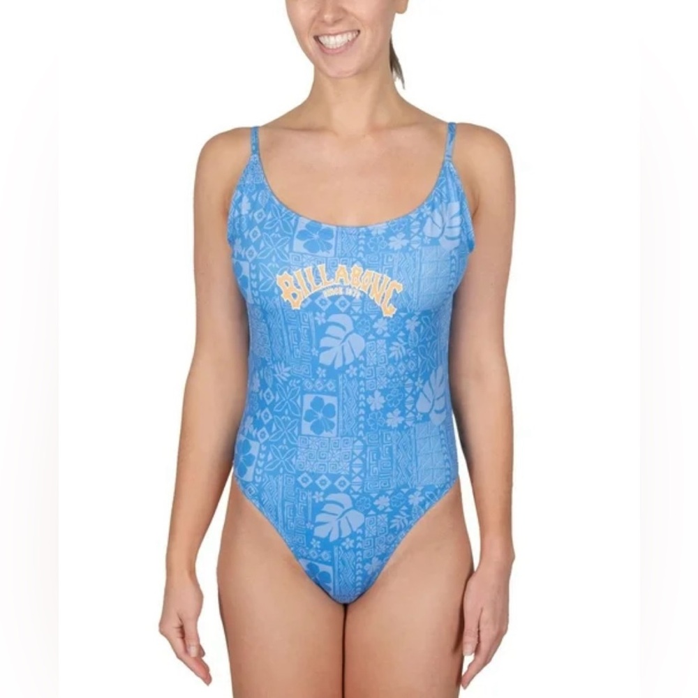 Billabong Women's Beach Babe One-Piece Swimsuit 
Size: Small